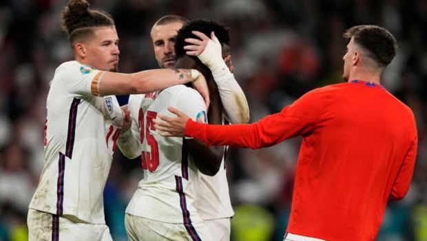 
	Insultat pe rețelele de socializare după finala EURO 2020, Saka a avut o surpriză la revenirea la Arsenal
