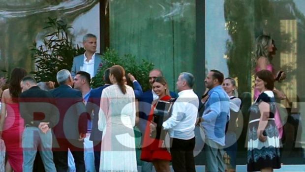 
	Cum arată Simona Halep în rochie de mireasă: alegerea care i-a surprins pe toți invitații de la nuntă
