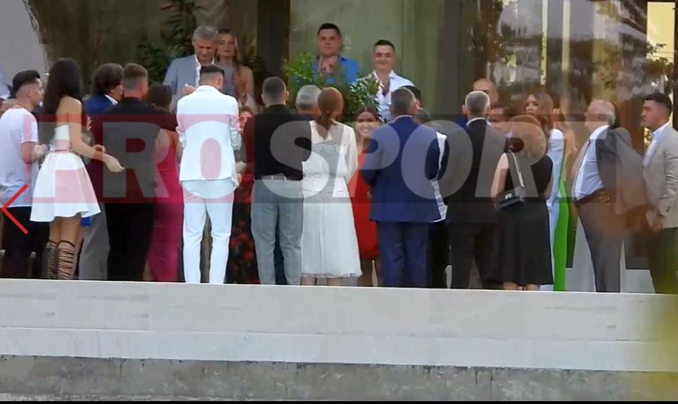Motivul pentru care Gheorghe Hagi și Ion Țiriac nu au fost invitați la nunta Simonei Halep: cine a fost vedeta serii_4