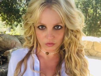 Poza cu care Britney Spears a incendiat internetul! Aflată sub tutela tatălui, cântăreața a renunțat la haine