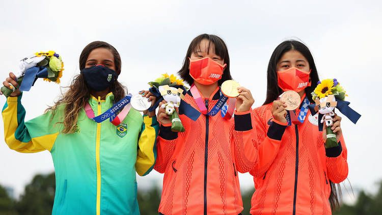 O japoneză de 13 ani a câștigat aurul olimpic! Locul doi are aceeași vârstă, iar medaliata cu bronz a împlinit 16 ani_4