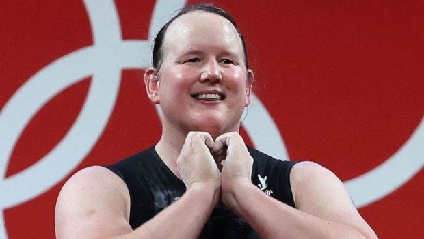 
	FOTO | Cum s-a încheiat evoluția neozeelandezei Laurel Hubbard, prima sportivă transgender de la Jocurile Olimpice
