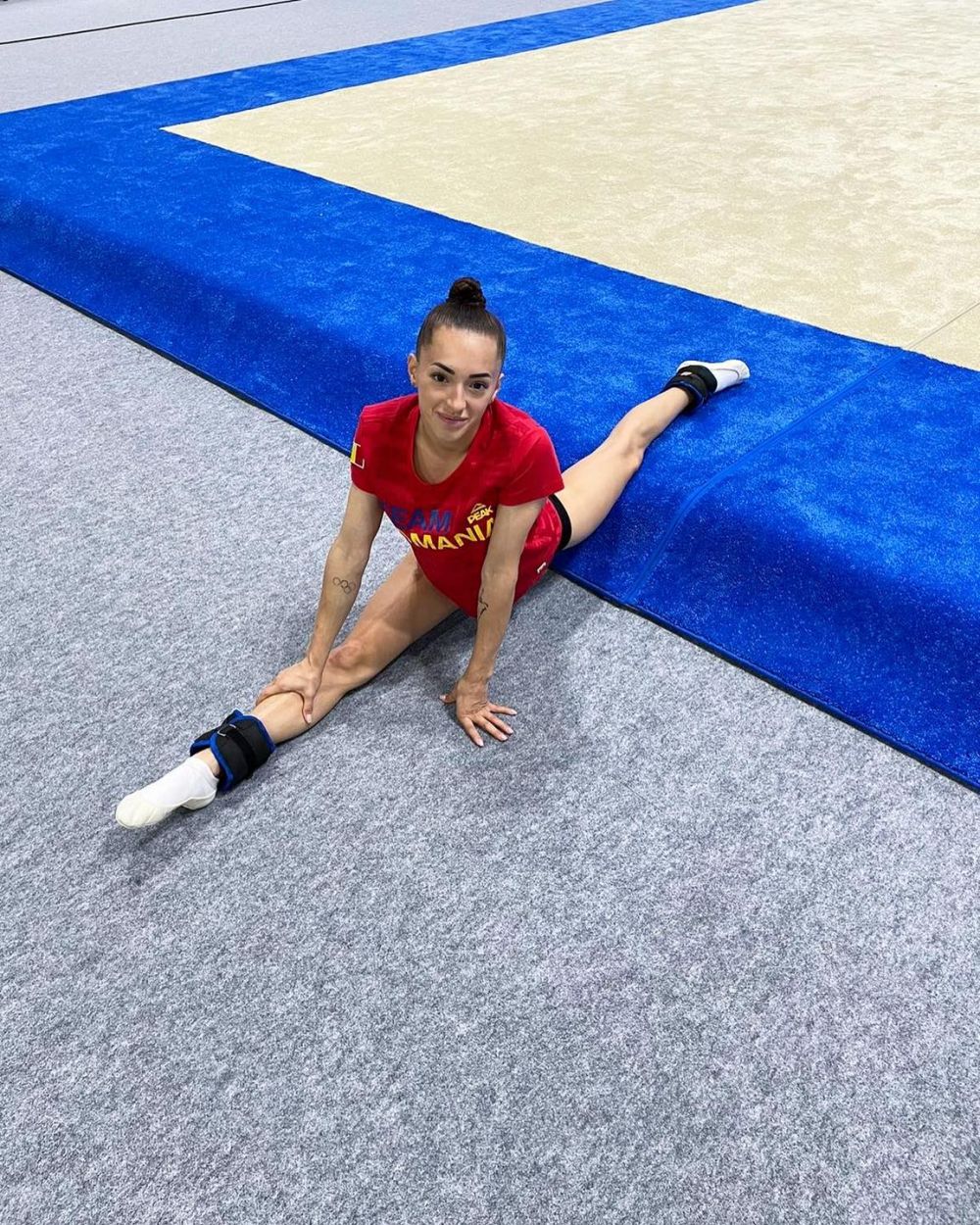 Larisa Iordache s-a retras din finala olimpică de la bârnă din cauza problemelor medicale _2