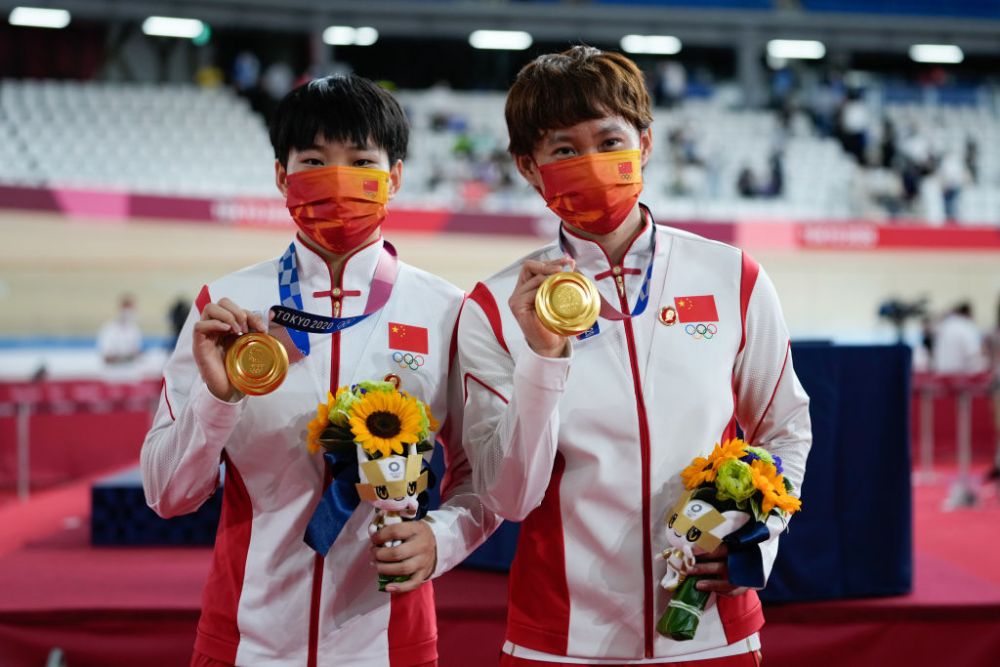 Scandal la Jocurile Olimpice! Fostul dictator a fost omagiat de ciclistele Chinei _4