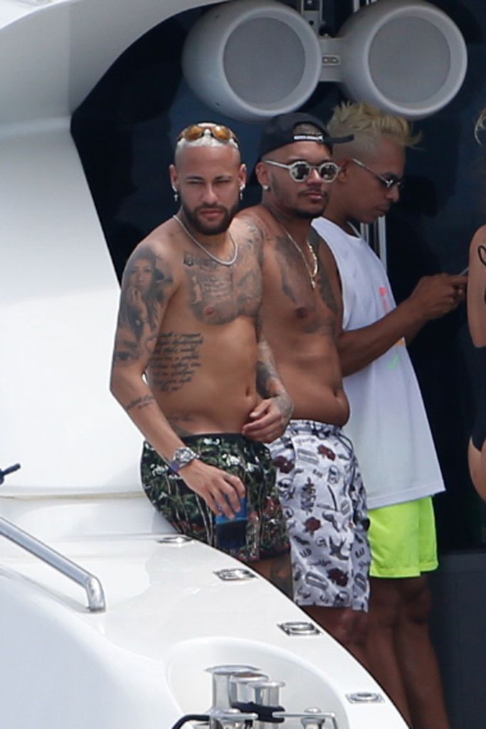 Neymar sau Ronaldo?! Starul lui PSG, de nerecunoscut, după ce a căpătat proporții_7