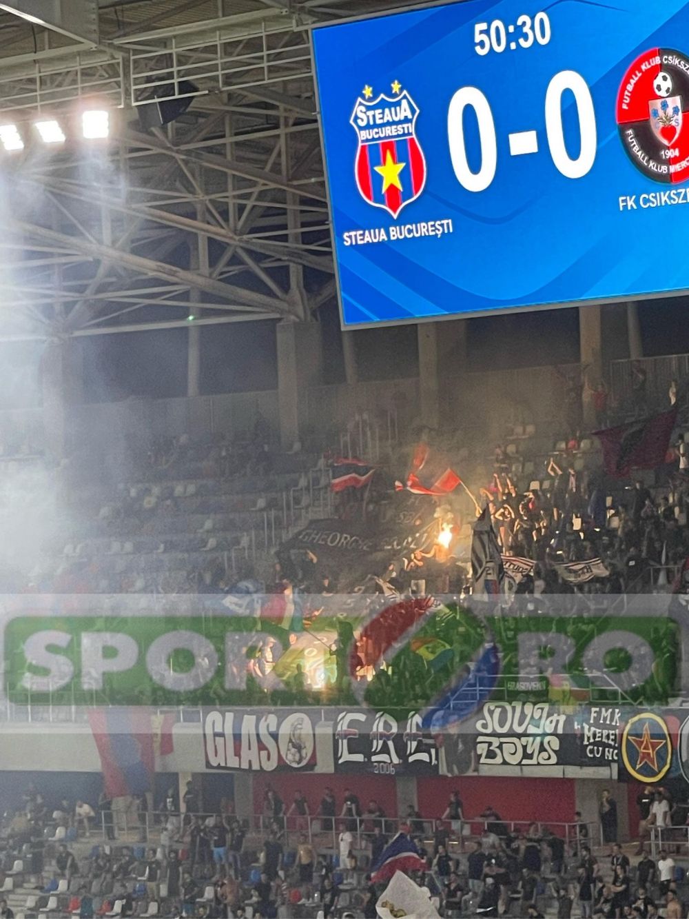 Momente incredibile în Ghencea! Ultrașii lui CSA Steaua i-au făcut „cruce” lui Gigi Becali! Ce au afișat _1