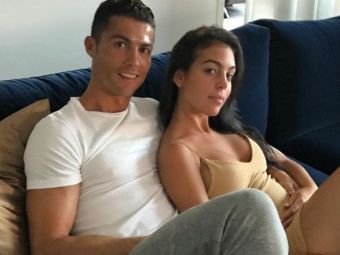
	Ronaldo s-a fotografiat alături de cadoul de 610.000 de euro primit de la Georgina Rodriguez
