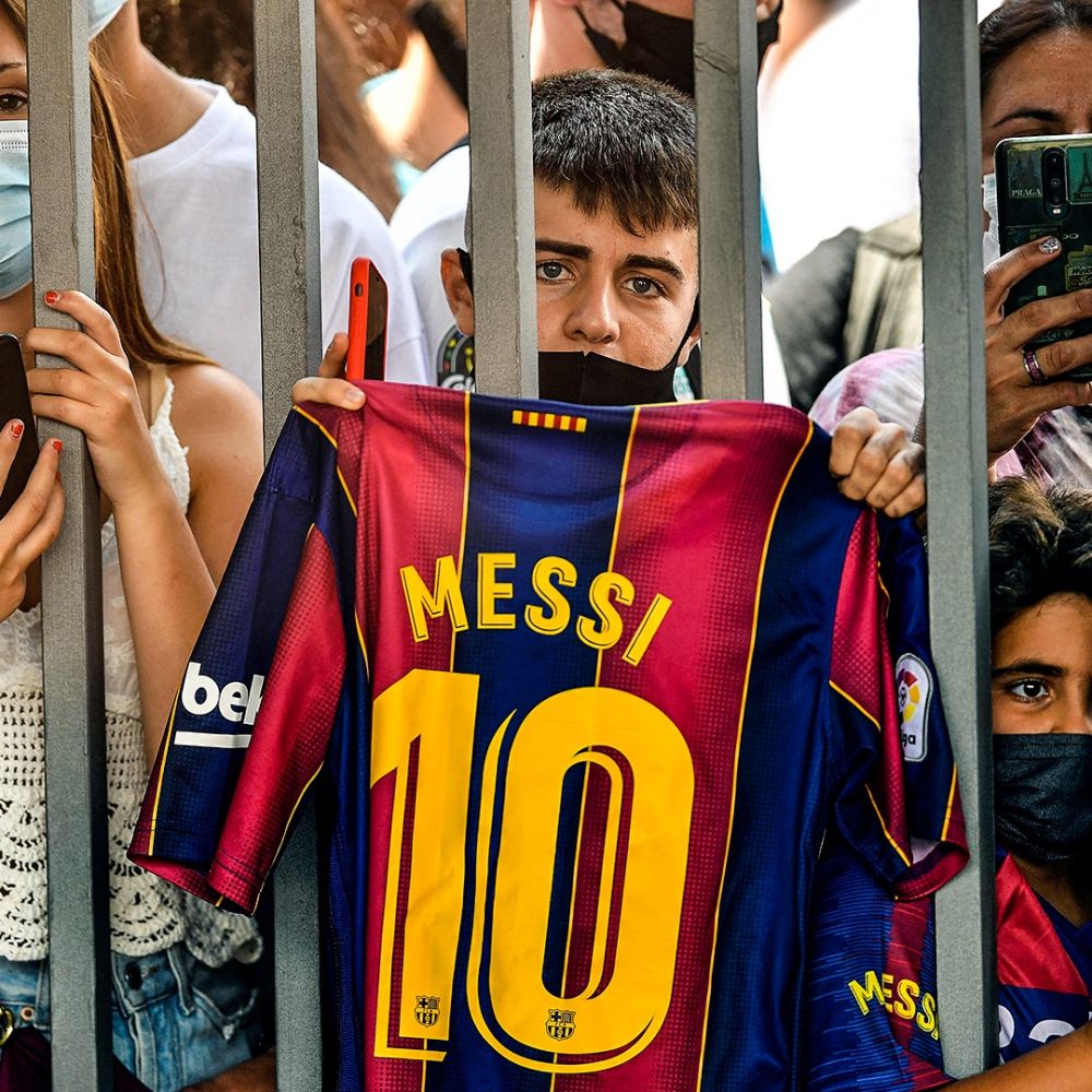 VIDEO | Imagini incredibile din Barcelona! Mii de suporteri au venit la stadion pentru a striga pentru ultima oară: „Messi, Messi, Messi!”_11