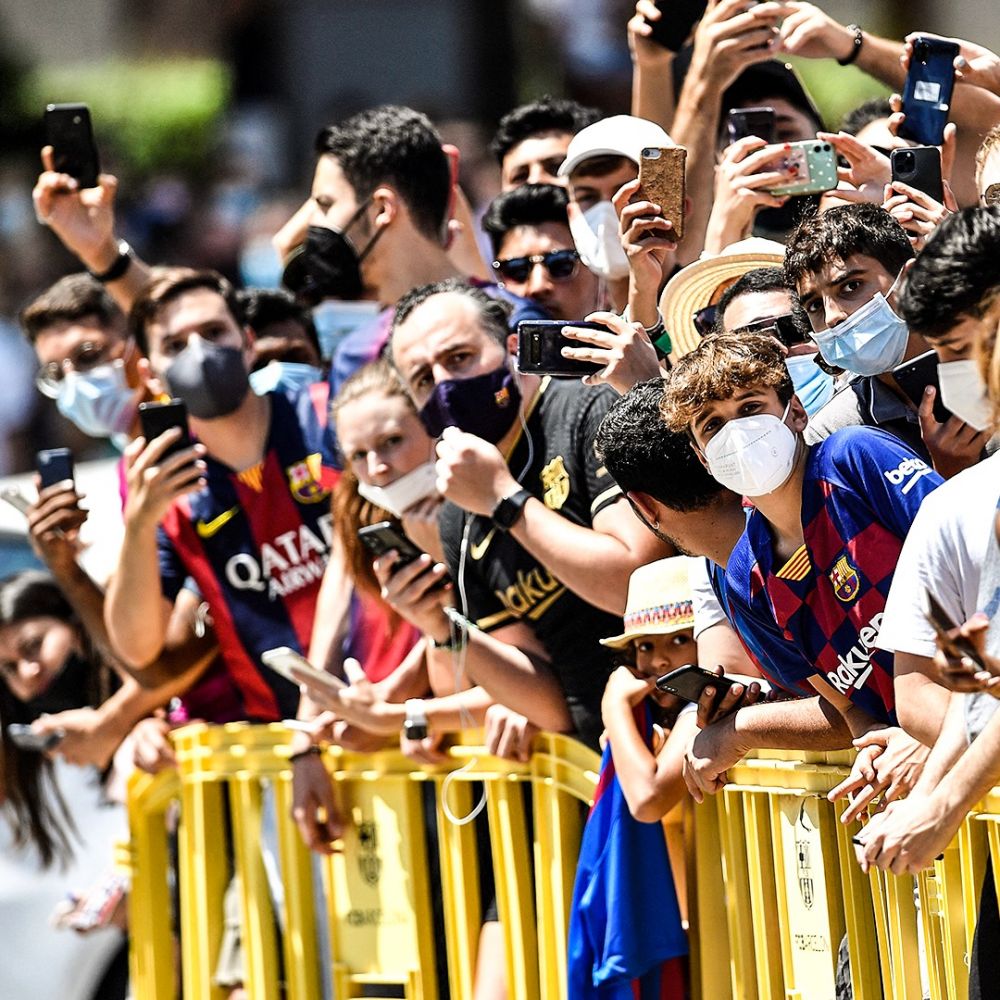 VIDEO | Imagini incredibile din Barcelona! Mii de suporteri au venit la stadion pentru a striga pentru ultima oară: „Messi, Messi, Messi!”_1