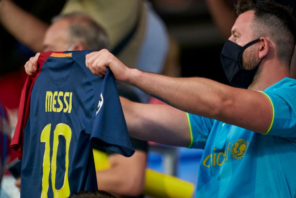 „Messi, Messi, Messi!” Numele legendei catalanilor s-a auzit la meciul Barcelona - Juventus! Moment superb al fanilor _2
