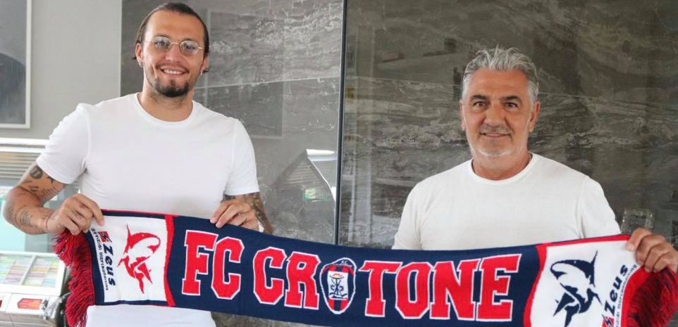 OFICIAL | Vasile Mogoș a semnat cu Crotone până în 2024! _9