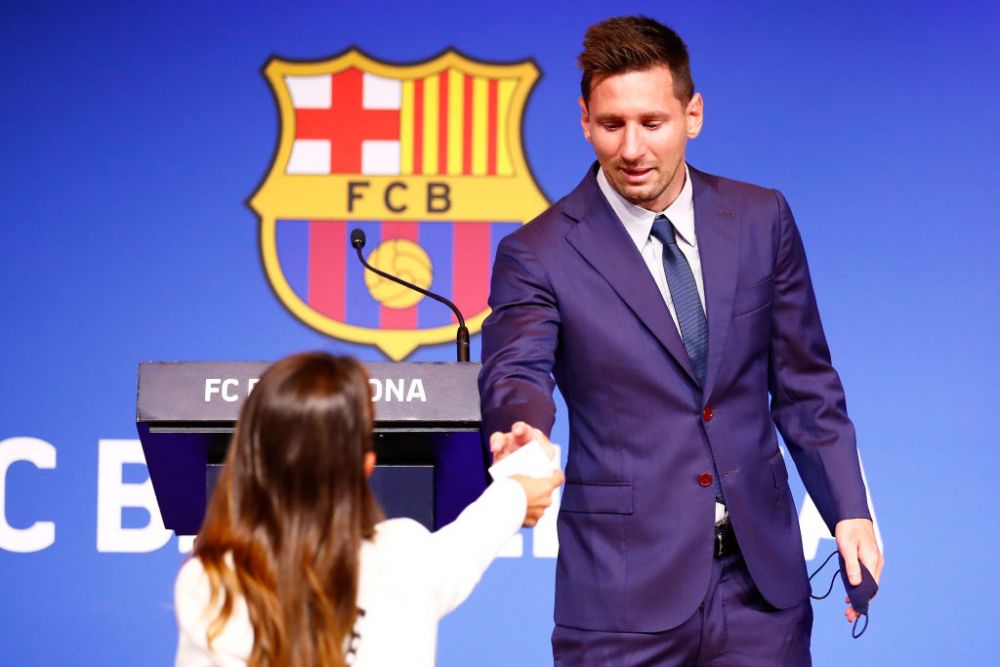 Imagini nevăzute de la conferința lui Messi! Cum a reacționat când s-a întâlnit cu președintele Laporta afară _4