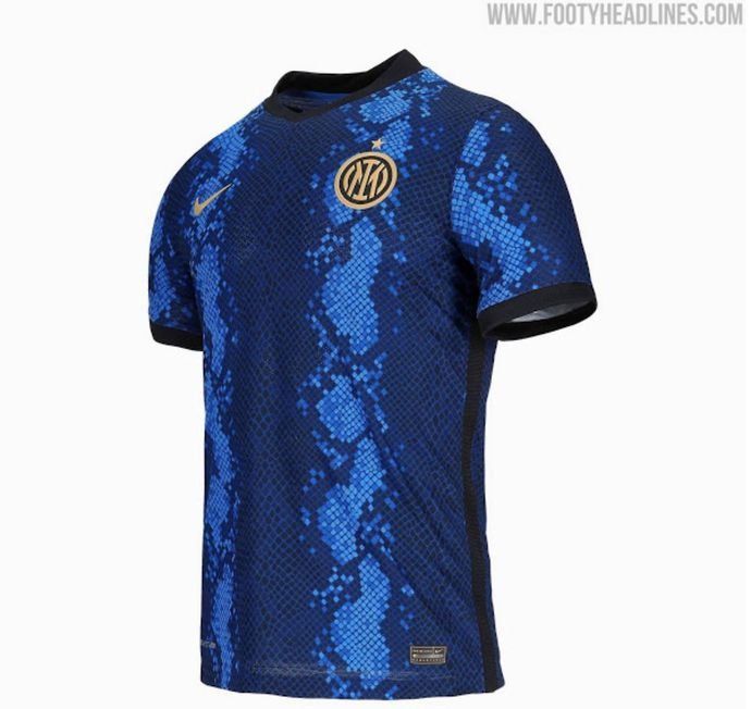 Cele mai frumoase echipamente din sezonul acesta. Man și Mihailă vor purta un tricou deosebit pentru Parma_5