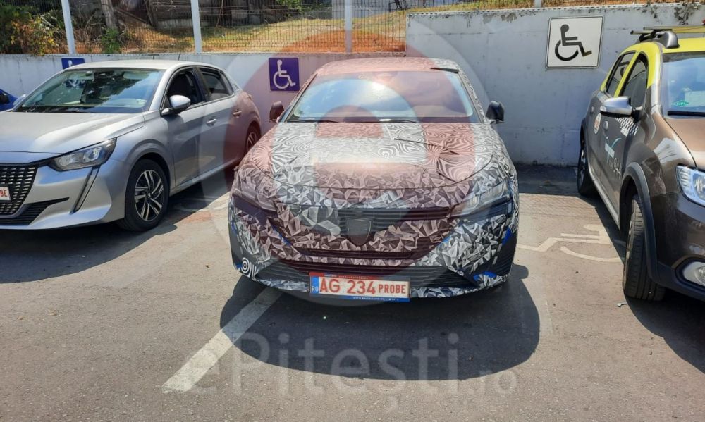 Dacia pregătește o surpriză. Incognito pe străzile din Pitești, noul model a stârnit deja curiozitate | FOTO_1