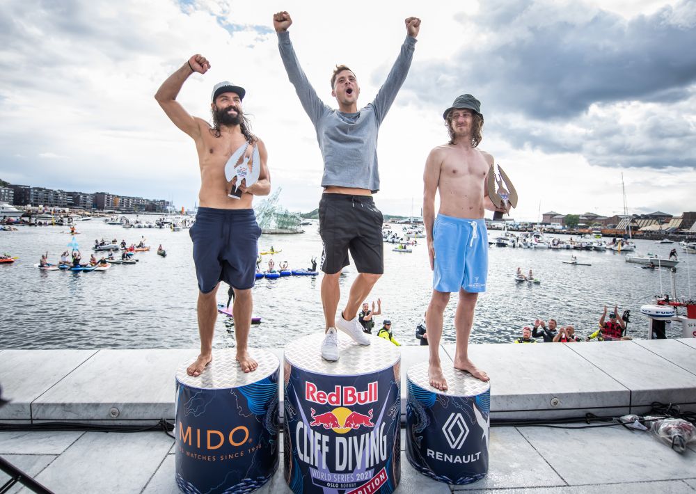 Doi români au terminat pe primele două locuri, în etapa de la Oslo din Seria Mondială Red Bull Cliff Diving!_2