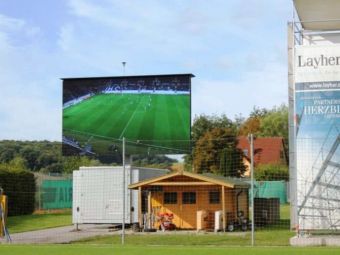 
	Ultima tehnologie din Bundesliga. Antrenorii fac tactica chiar pe teren, cu o tabletă și un ecran gigant
