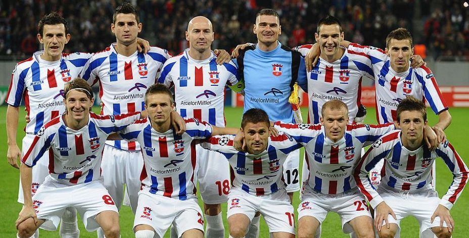 LIVE VIDEO Oțelul Galați, campioana din 2011, joacă ACUM un meci de gală cu "Legendele României"_2