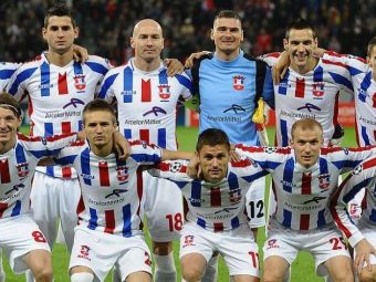 
	LIVE VIDEO&nbsp;Oțelul Galați, campioana din 2011, joacă ACUM un meci de gală cu &quot;Legendele României&quot;

