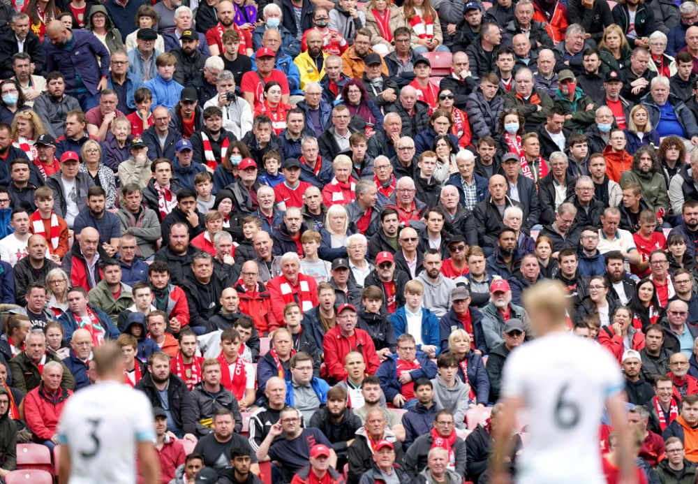 VIDEO | „You'll Never Walk Alone” a răsunat din nou pe stadion! Imagini spectaculoase de pe Anfield_1