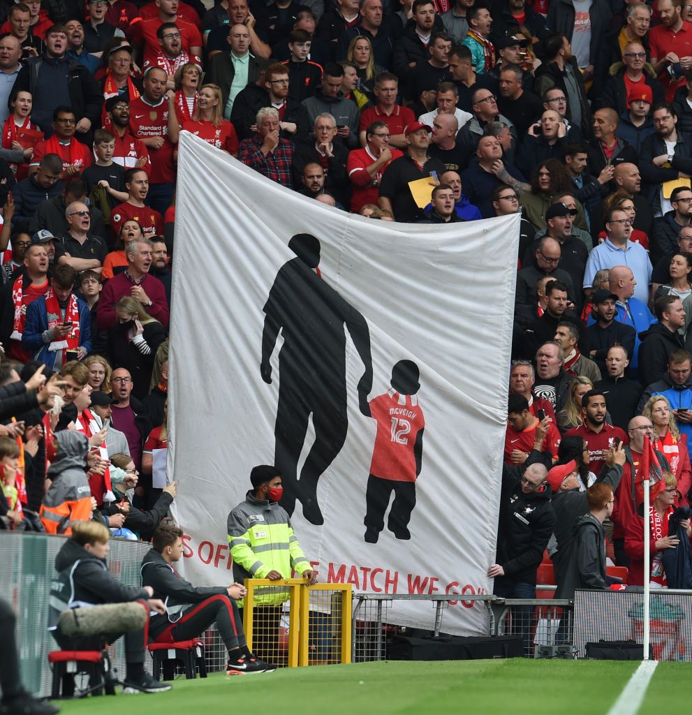 VIDEO | „You'll Never Walk Alone” a răsunat din nou pe stadion! Imagini spectaculoase de pe Anfield_8