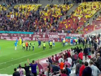 
	VIDEO | Scene incredibile la finalul meciului Rapid - Univ. Craiova! Oltenii nu au fost lăsați să iasă de pe teren
