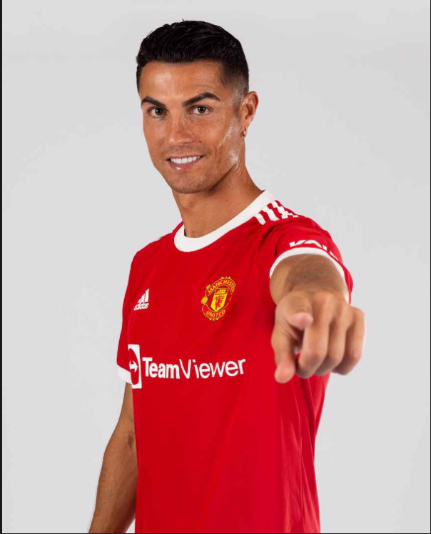 Au apărut cele mai așteptate imagini de către fanii lui United! 'Bestia' Ronaldo, primele poze în tricoul „diavolilor roșii!_6