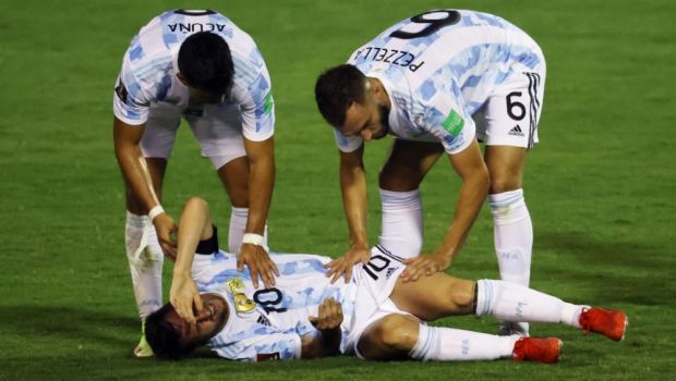 
	Mesajul lui Adrian Martinez, după faultul teribil asupra lui Messi. Jucătorul din Venezuela, distrus de presa argentiniană
