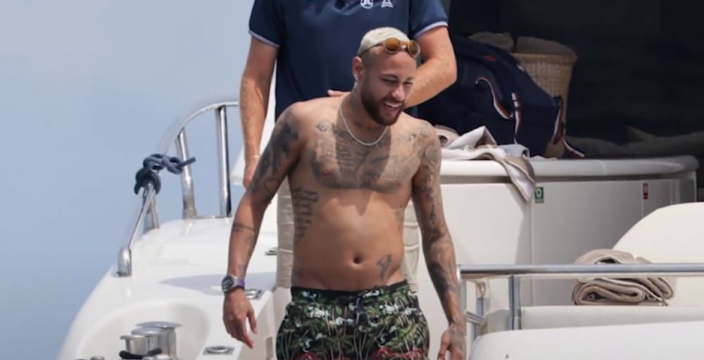 Neymar le-a închis gura tuturor! A renunțat la tricou special pentru cei care au spus că este „prea gras” _3
