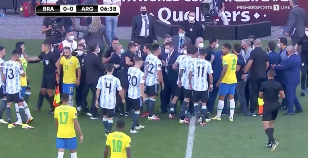 Meciul dintre Brazilia și Argentina, întrerupt după ce autoritățile medicale braziliene au pătruns pe teren_1