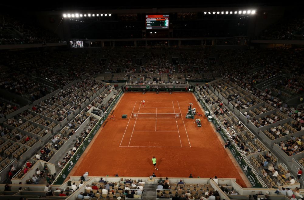 La Roland Garros nu se mai joacă tenis! Cum a fost reamenajată Arena Philippe Chatrier pentru o gală de box de senzație_3
