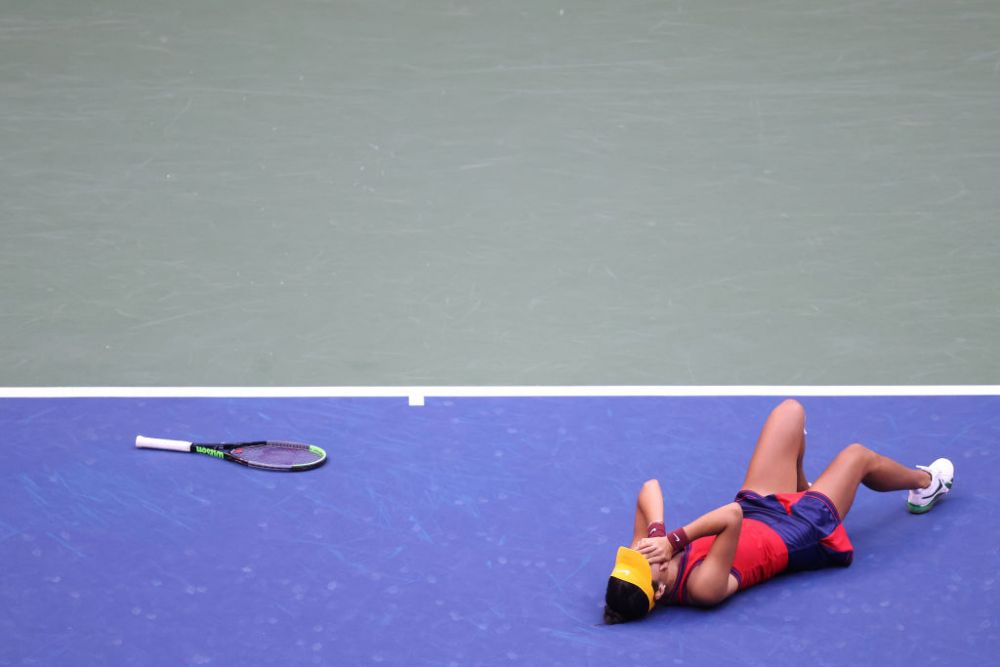 Nebunie istorică: Emma Răducanu (18 ani) e noua campioană a US Open! Emma Răducanu - Leylah Fernandez 6-4, 6-3_1