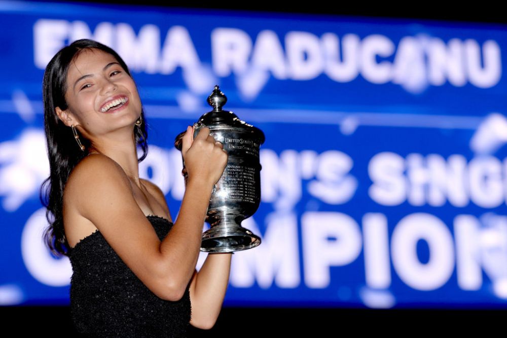 Emma Răducanu dezvăluie ce i-a transmis tatăl său român după finala câștigată la US Open: „El e greu de mulțumit”  Apariție elegantă la conferința de presă_3