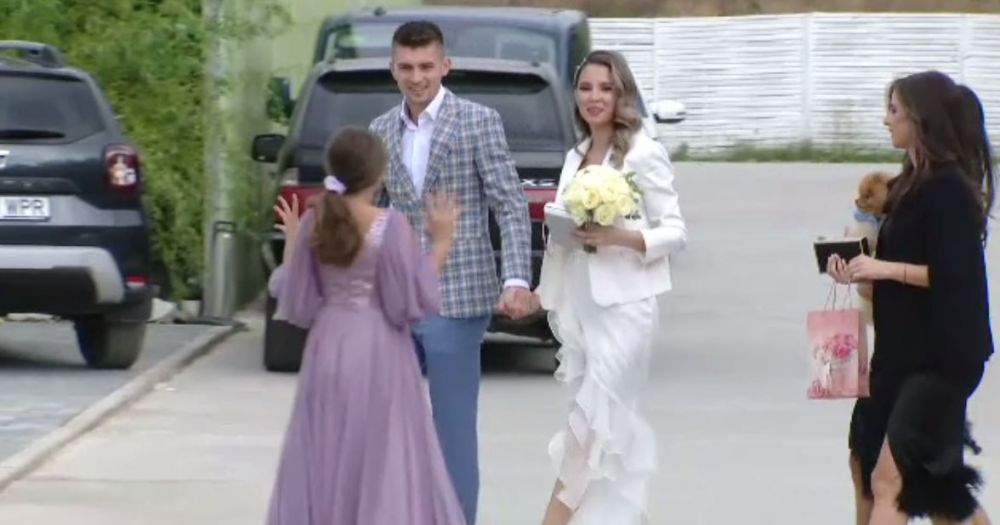 Imagini spectaculoase cu iubitele jucătorilor de la FCSB, la nunta lui Florin Tănase_6