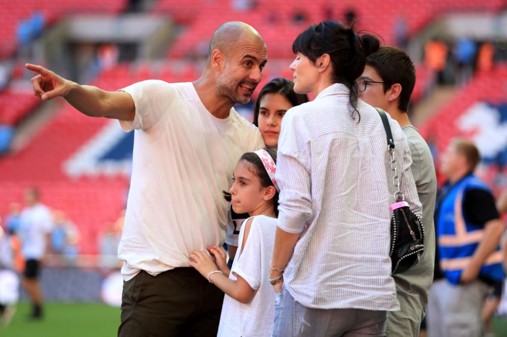 Este oficial! Fiica lui Pep Guardiola are o relație cu un fotbalist-problemă din Premier League _11