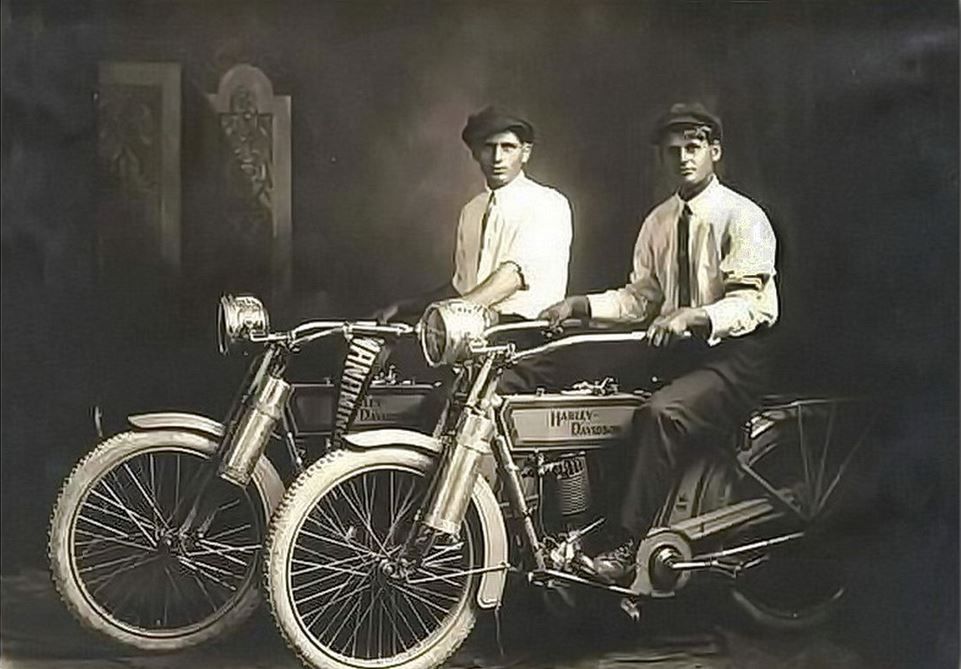Harley Davidson, 118 ani de istorie (P) _3