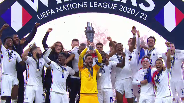 Imagini spectaculoase! Francezii au sărbătorit pe teren câștigarea trofeului Ligii Națiunilor_13