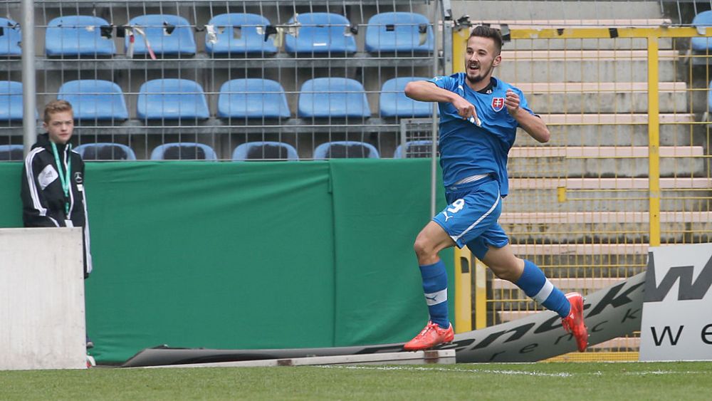 A semnat! Primul jucător care ajunge la Dinamo după înfrângerea cu Gaz Metan Mediaș. A jucat la AS Roma_6