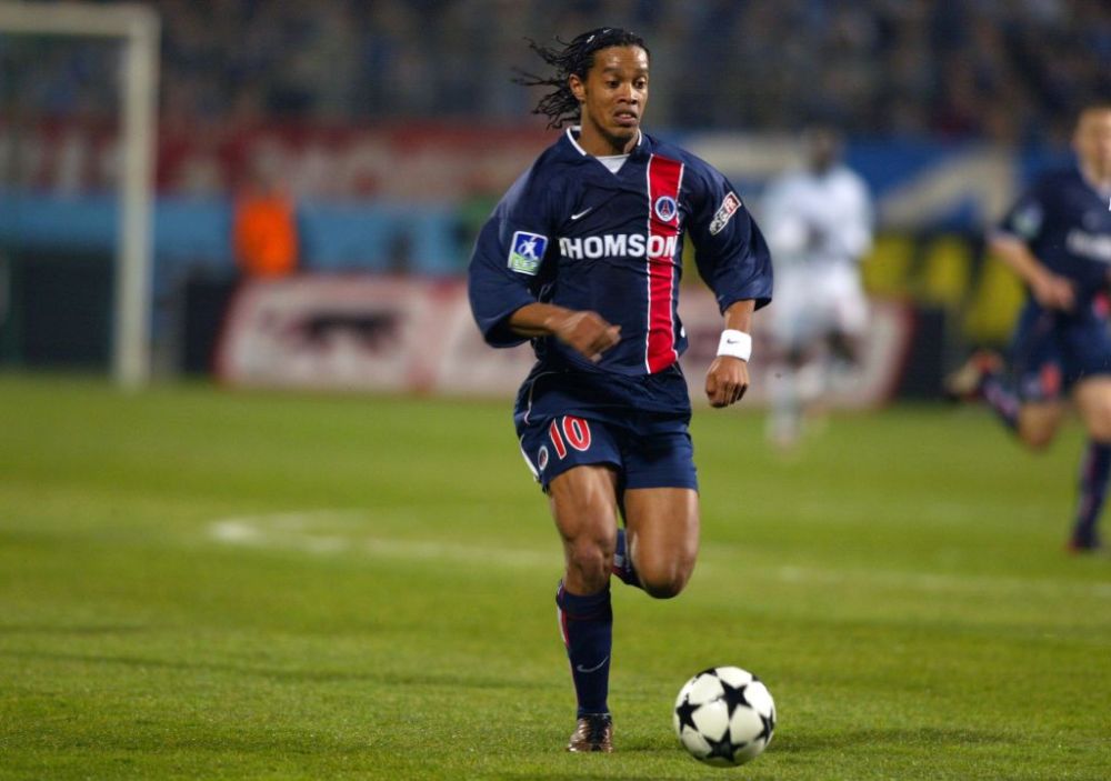 Conflictul dintre FC Barcelona și PSG escaladează. Gestul lui Ronaldinho, mărul discordiei dintre cele două cluburi _4