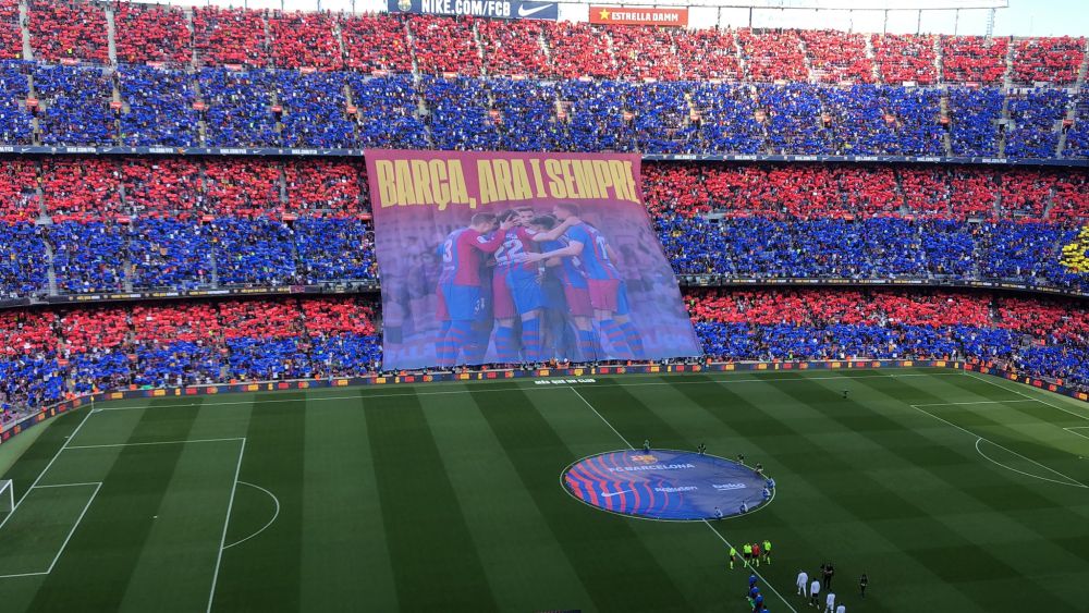 „Acum și pentru totdeauna!” Coregrafie spectaculoasă pe Camp Nou pregătită de suporteri _1
