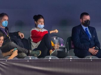 
	Emma Răducanu, spectatoare de lux la meciul Simonei Halep. De unde a văzut meciul Toni Iuruc și de ce nu a stat în lojă

