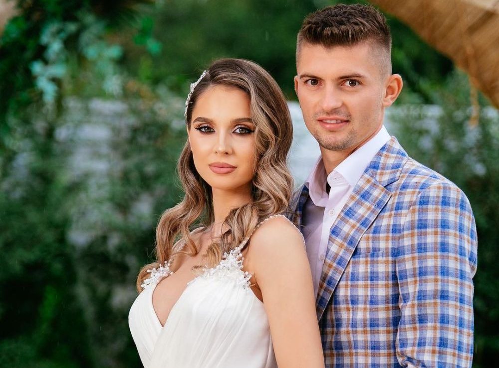 Imagini noi de la nunta căpitanului de la FCSB. Soția lui Florin Tănase, o adevărată apariție într-o rochie spectaculoasă_6