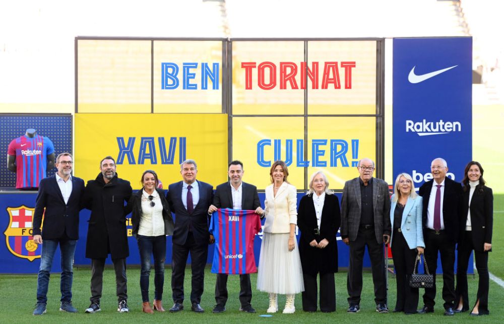 Legenda s-a întors acasă: Xavi, prezentat oficial ca noul antrenor al Barcelonei! Fanii i-au scandat numele + primele declarații_3