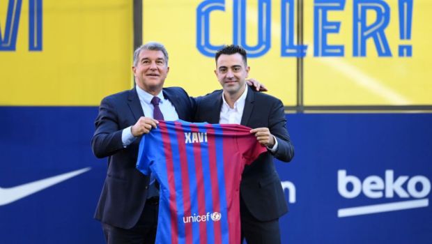 
	Legenda s-a întors acasă: Xavi, prezentat oficial ca noul antrenor al Barcelonei! Fanii i-au scandat numele + primele declarații
