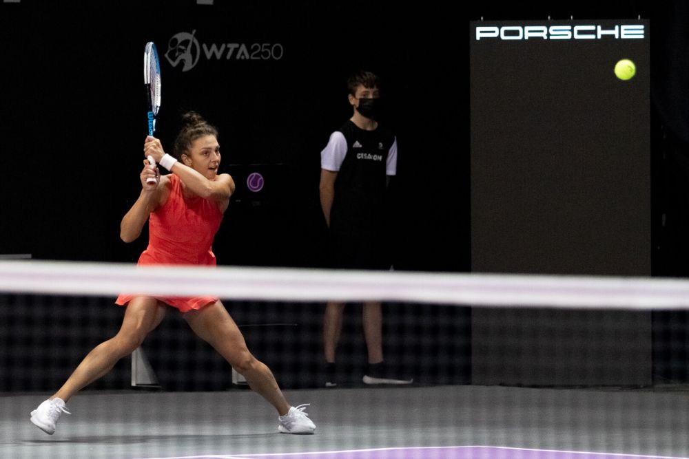Simona Halep - Jaqueline Cristian, a cincea semifinală românească în istoria WTA. Halep s-a retras din turneu_12