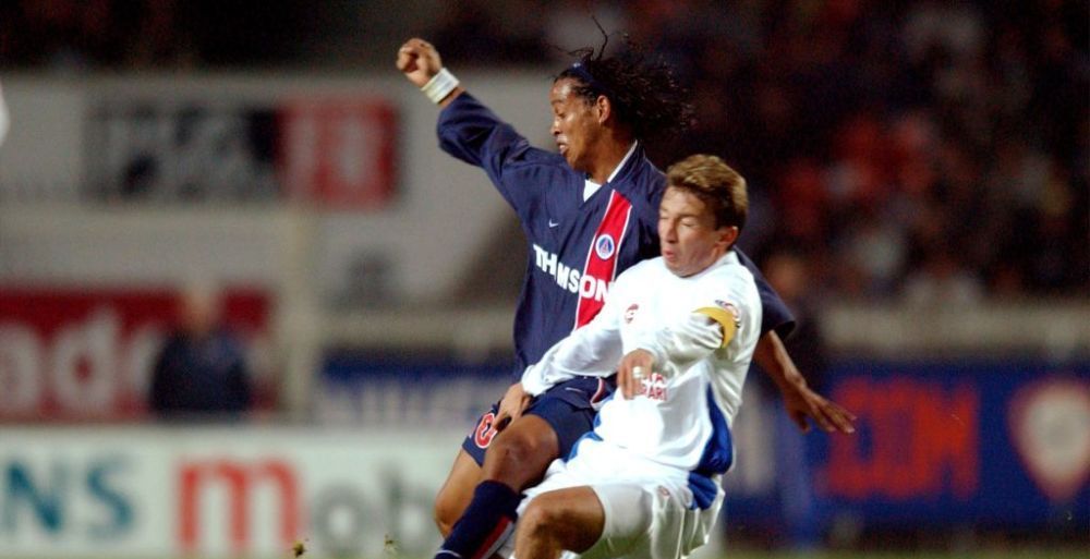 Acum 19 ani, o echipă românească era eliminată de PSG. La noi juca Dan Petrescu, la francezi erau Ronaldinho, doi jucători trecuți prin Liga I și... un Lionel!_3
