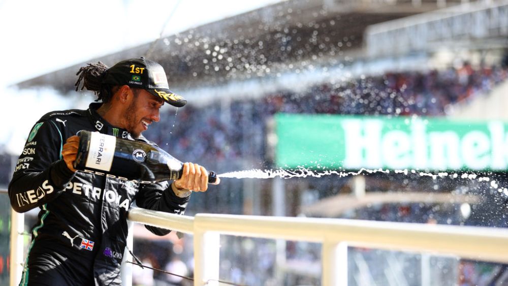 "A fost cea mai grea cursă!". Revenire spectaculoasă pentru Hamilton: a câștigat în Brazilia după ce a pornit de pe 10_6
