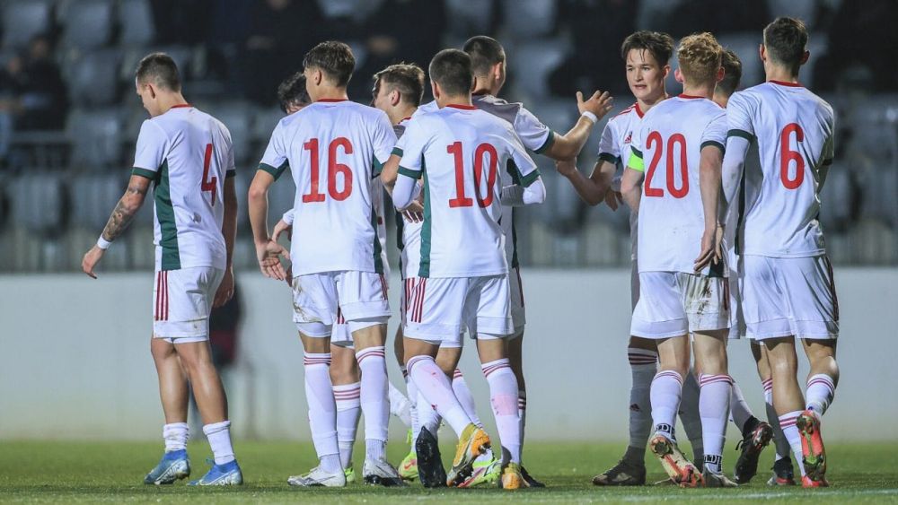 ”Neymar de România” a debutat pentru naționala Ungariei! Juniorul din Oradea a fost titular în 3-1 cu Italia la Under 19_4