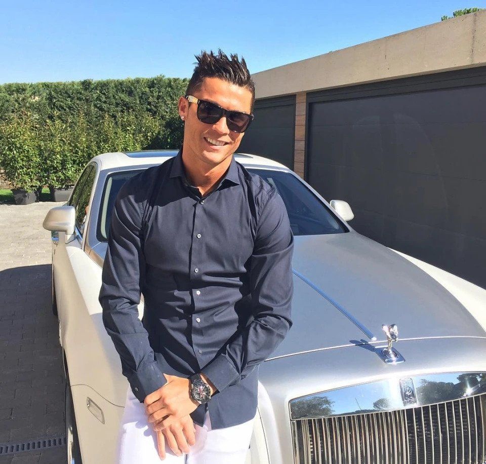 Viața fabuloasă a lui Ronaldo: cea mai scumpă mașină l-a costat mai mult decât cea mai scumpă vilă_5