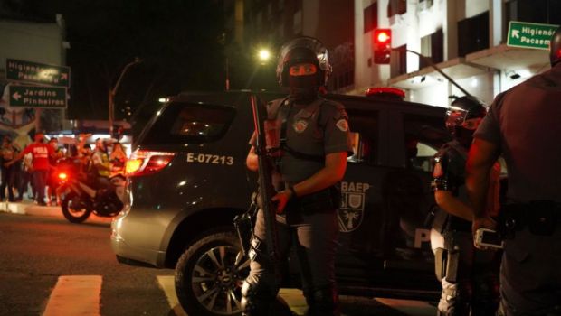 
	Dramă în fotbalul din Brazilia! Un fotbalist de perspectivă, împușcat în cap de polițiști
