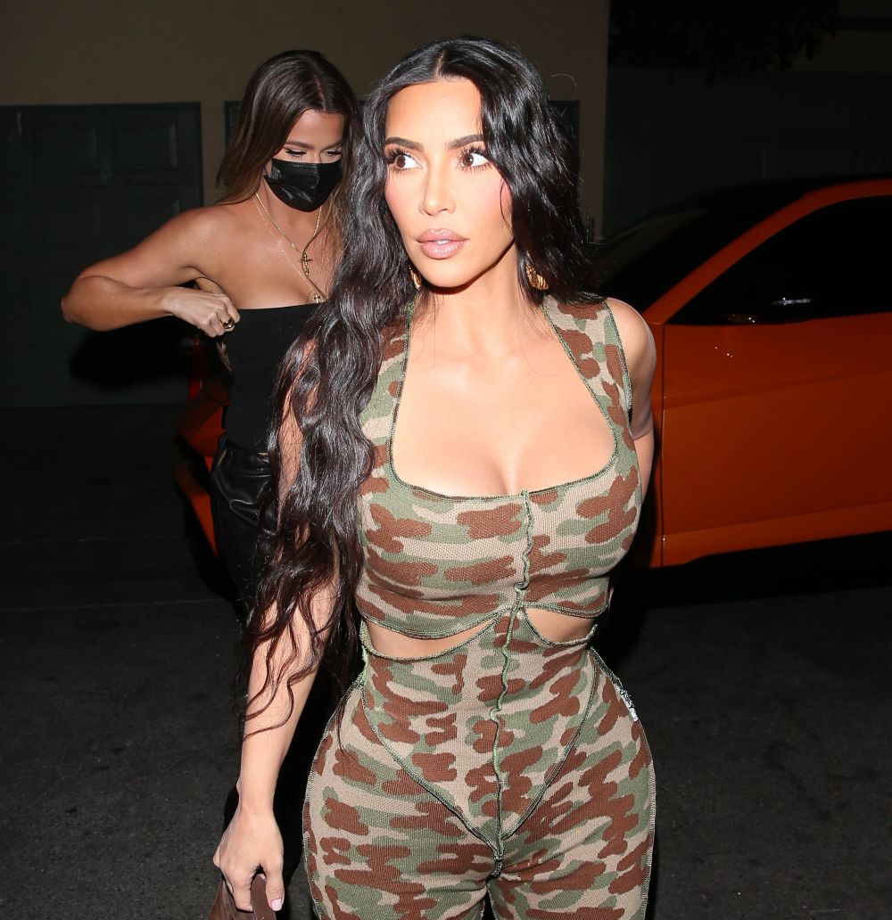 Kim Kardashian a ajutat jucătoarele afgane să fie evacuate în Marea Britanie_13